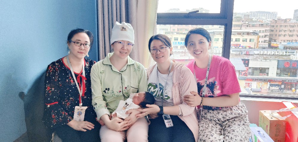 深圳微視：以愛之名，慰問生育女職工